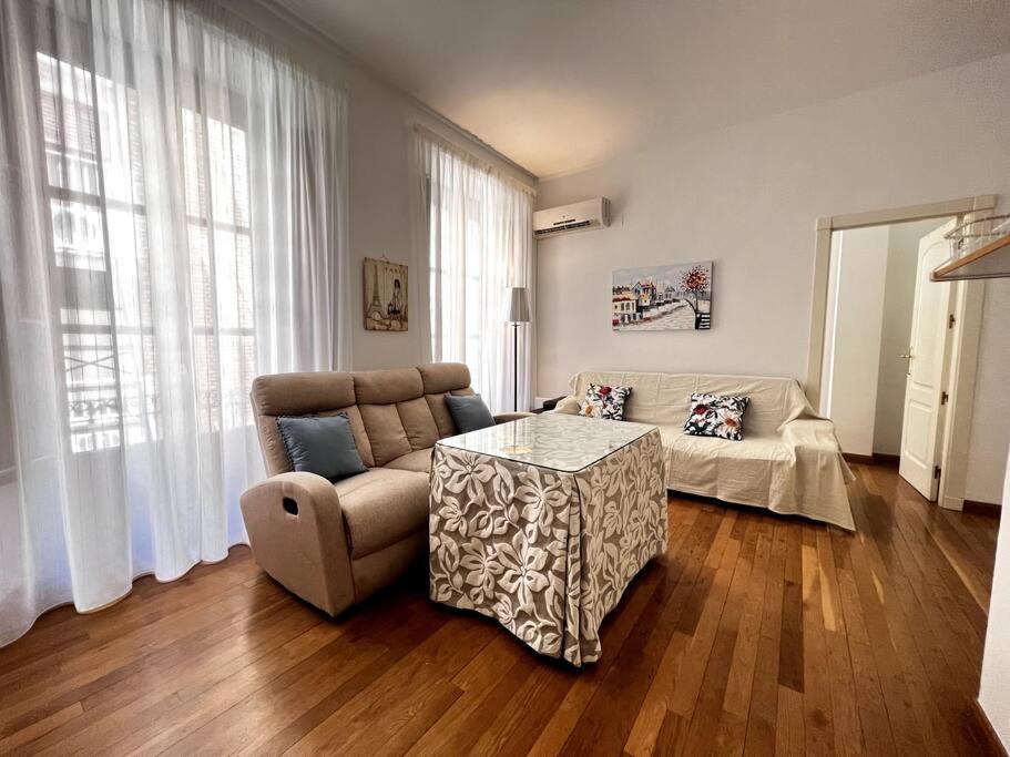 Apartamento Muy Centrico En Granada Dış mekan fotoğraf